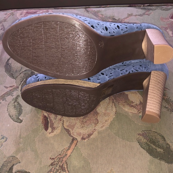 NWOB Browns Shoes Open Toe Blue Suede Booties, 8 - Picture 6 of 8